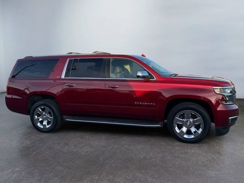 Used 2016 Chevrolet Suburban LTZ image 6