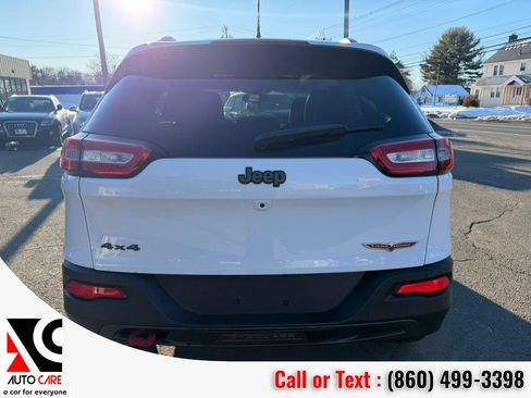 Used 2016 Jeep Cherokee Trailhawk w/ Comfort/Convenience Group image 7
