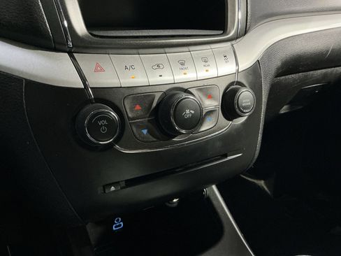 Used 2018 Dodge Journey SE w/ Connectivity Group image 28