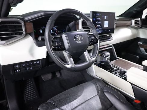 Used 2024 Toyota Sequoia Capstone AWD/4WD image 37