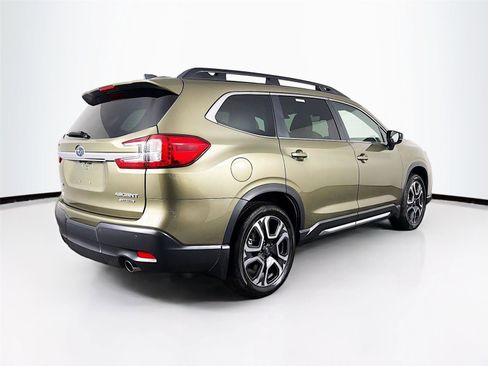 Used 2025 Subaru Ascent Limited AWD/4WD image 7