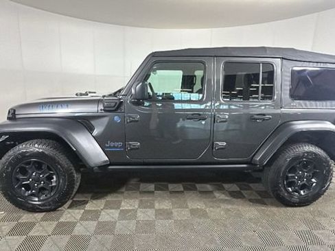 Used 2023 Jeep Wrangler Unlimited w/ Cold Weather Group AWD/4WD image 6