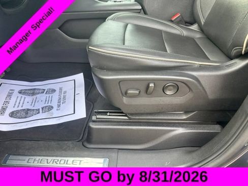 Used 2024 Chevrolet Tahoe Premier AWD/4WD image 17