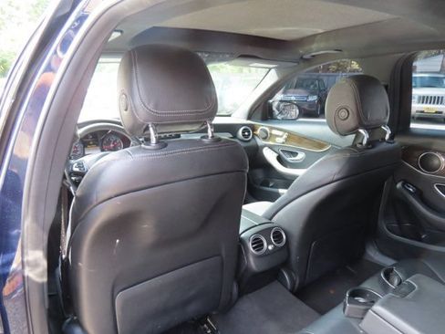 Used 2018 Mercedes-Benz C 300 4MATIC Sedan image 15