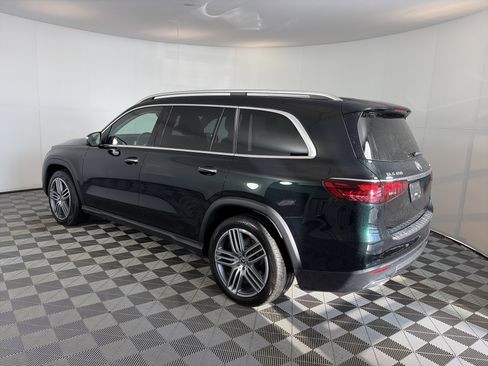 Used 2024 Mercedes-Benz GLS 450 4MATIC image 9
