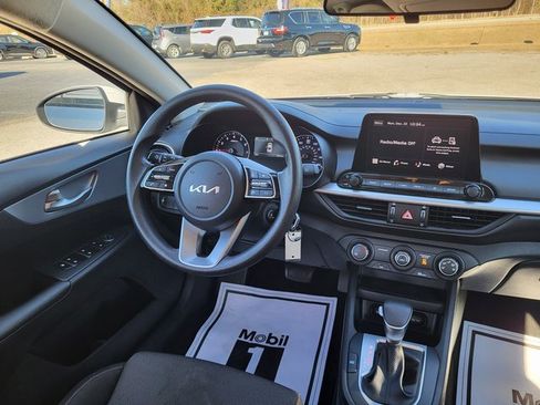 Used 2023 Kia Forte LXS image 15