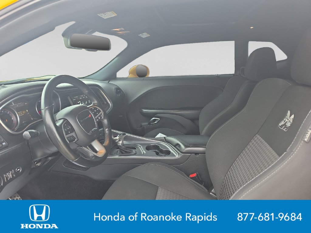 Used 2018 Dodge Challenger R/T Scat Pack w/ Dynamics Package RWD image 10