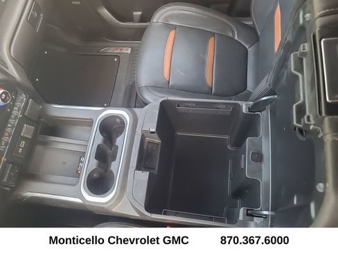 Used 2022 GMC Sierra 1500 AT4 w/ AT4 Preferred Package AWD/4WD image 23