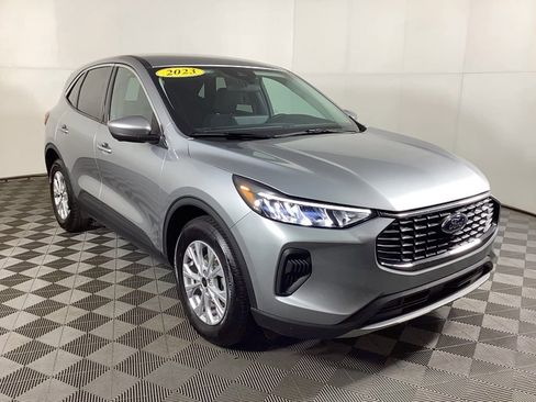 Used 2023 Ford Escape Active w/ Tech Pack #2 image 1