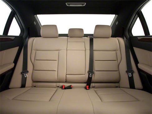 Used 2013 Mercedes-Benz E 350 Sedan image 14