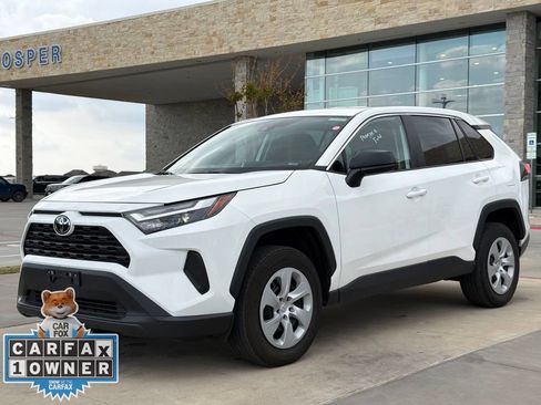 Used 2025 Toyota RAV4 LE AWD/4WD image 7