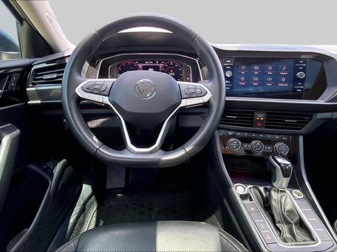 Used 2024 Volkswagen Jetta SEL FWD image 6