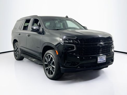 Used 2024 Chevrolet Tahoe RST w/ Luxury Package image 3