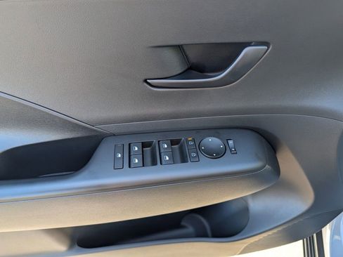 Used 2024 Hyundai Kona SEL image 25