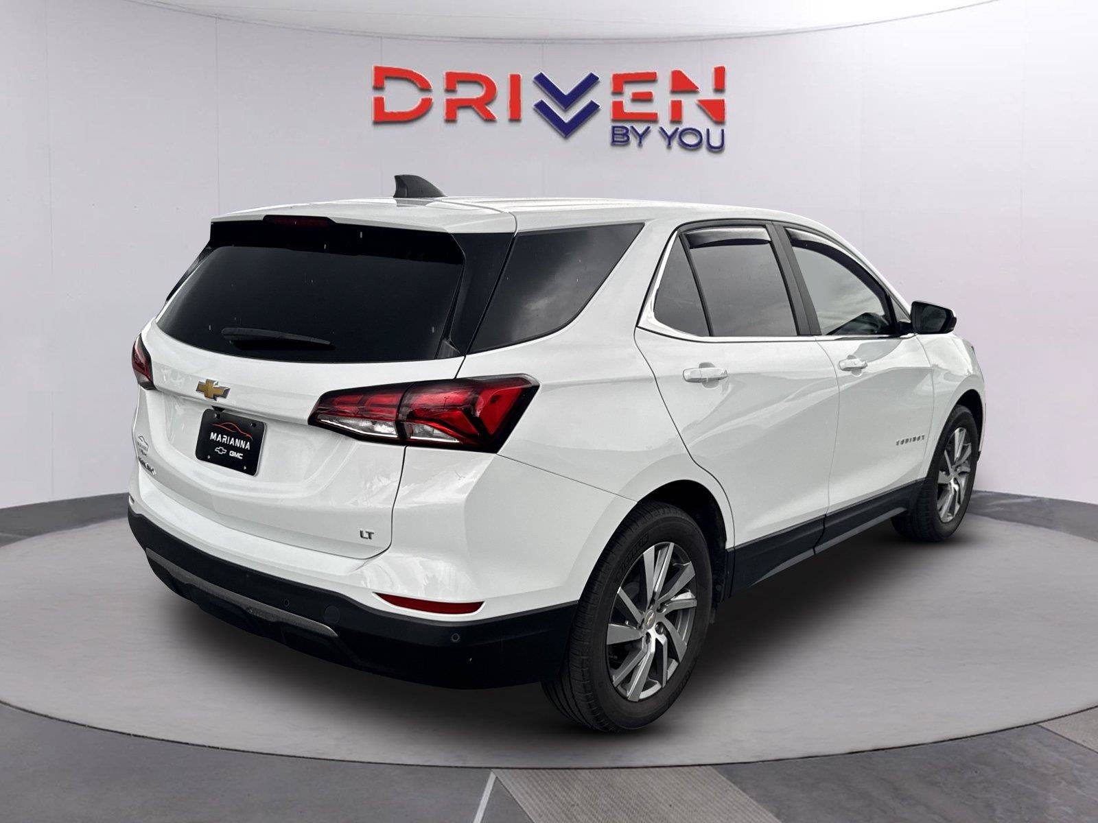 Used 2023 Chevrolet Equinox LT FWD image 4
