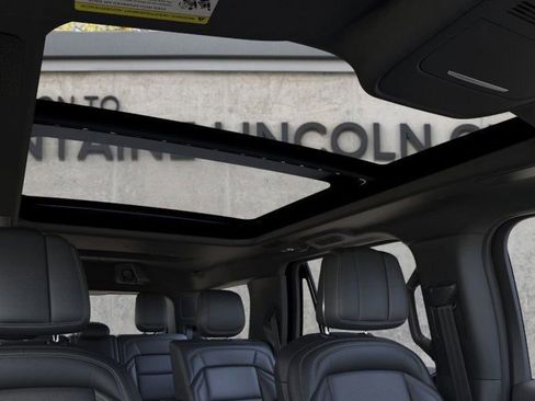 New 2026 Lincoln Navigator Reserve w/ Jet Appearance Package image 22