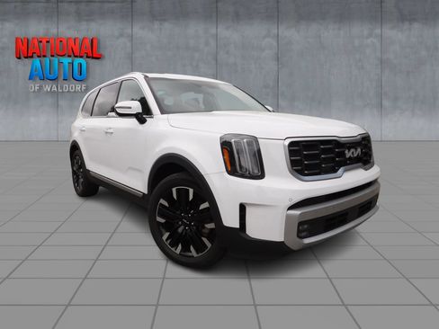 Used 2024 Kia Telluride AWD image 1
