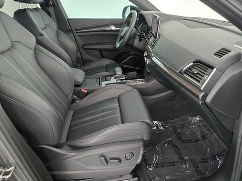 Used 2023 Audi SQ5 Prestige AWD/4WD image 3
