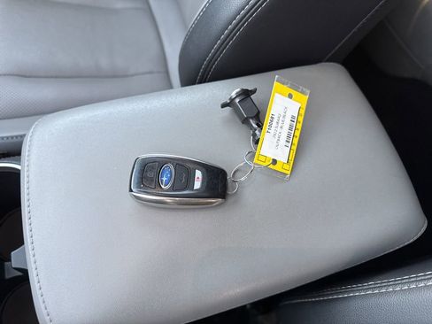 Used 2022 Subaru Outback Limited XT image 28