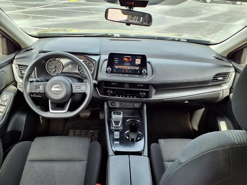 Used 2024 Nissan Rogue SV FWD image 27