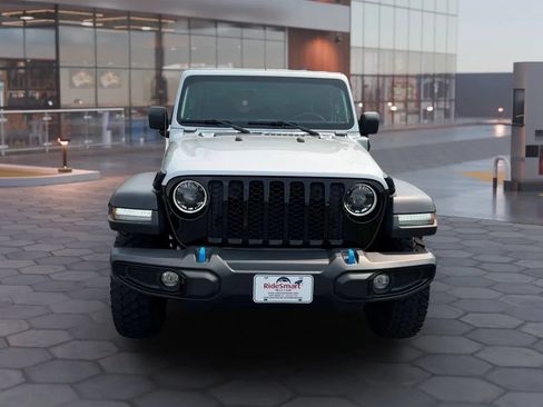 Used 2023 Jeep Wrangler Unlimited w/ Cold Weather Group AWD/4WD image 7