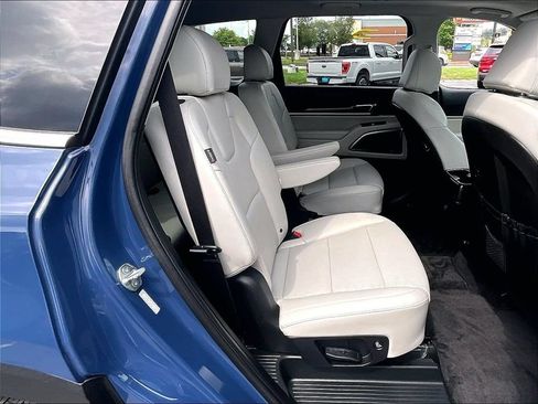 Used 2024 Kia Telluride S AWD/4WD image 15
