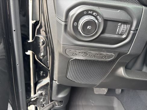 New 2025 Jeep Wrangler Unlimited Rubicon 392 image 13