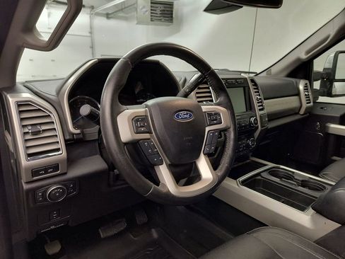 Used 2017 Ford F250 Lariat w/ Tow Technology Bundle image 4