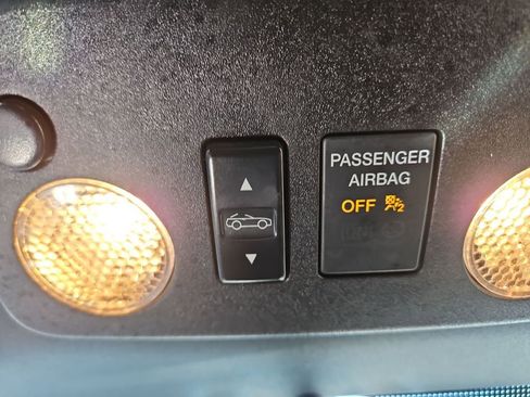 Used 2019 Ford Mustang Premium image 22