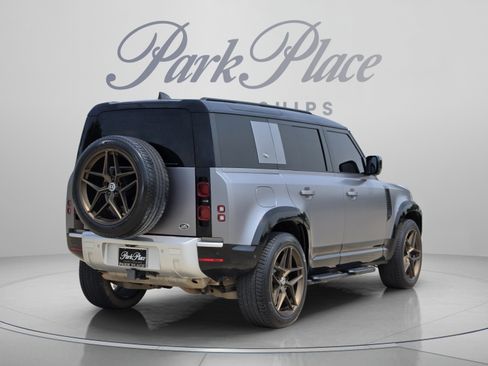Used 2023 Land Rover Defender 110 S AWD/4WD image 5
