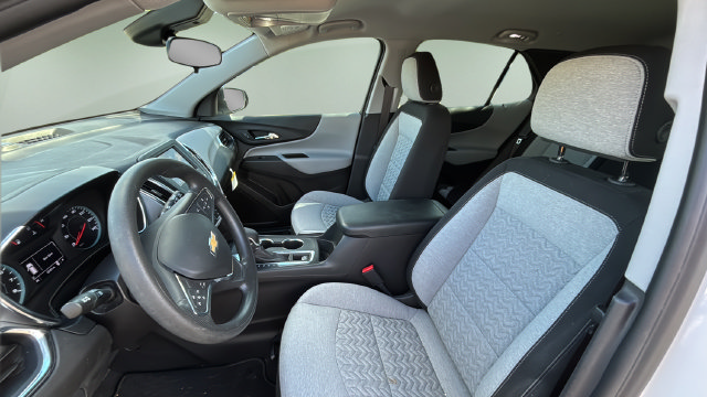 Used 2024 Chevrolet Equinox LS w/ Driver Confidence II Package FWD image 18