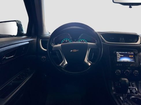 Used 2017 Chevrolet Traverse LT w/ Style and Technology Package image 23