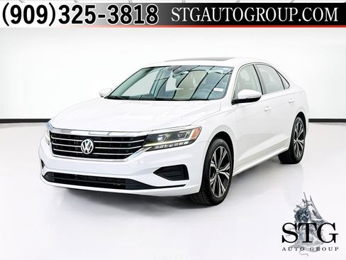 Used 2022 Volkswagen Passat 2.0T SE FWD image 1