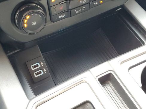 Used 2018 Ford F150 Raptor w/ Equipment Group 801A Mid AWD/4WD image 30