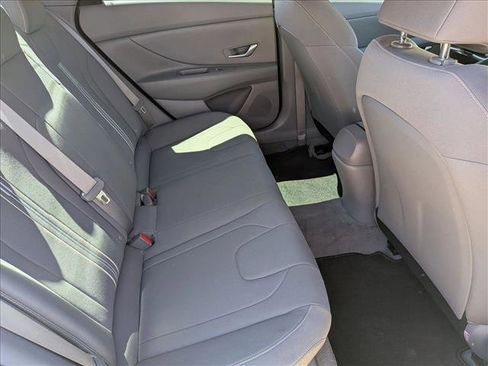 Used 2021 Hyundai Elantra SEL w/ Cargo Package FWD image 18