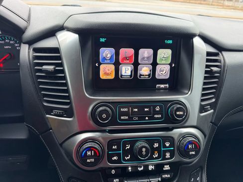 Used 2015 Chevrolet Suburban LT AWD/4WD image 32