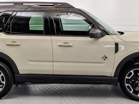 Certified 2024 Ford Bronco Sport Outer Banks AWD/4WD image 2