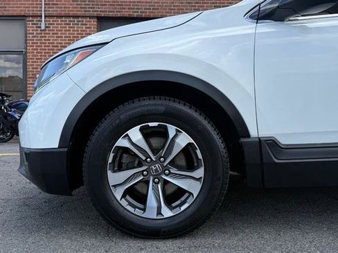 Used 2019 Honda CR-V LX image 5