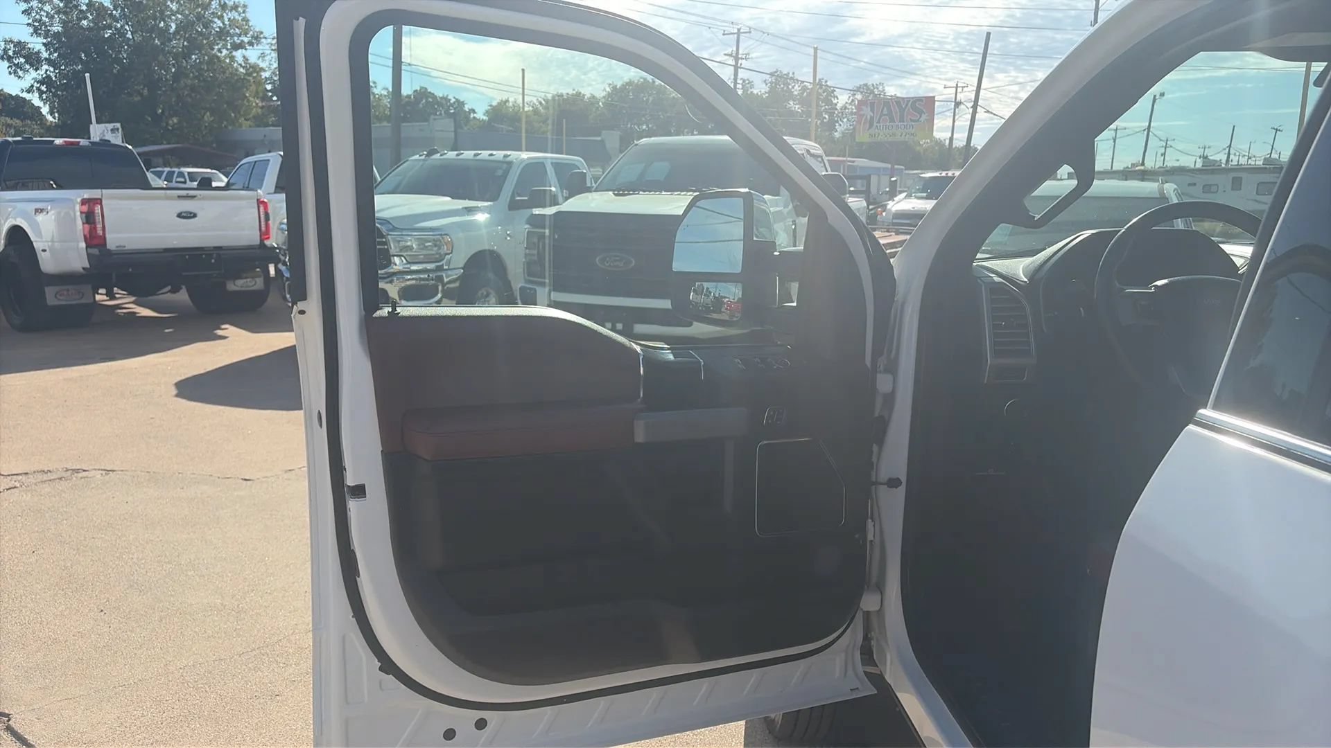 Used 2020 Ford F450 Platinum w/ FX4 Off-Road Package AWD/4WD image 16