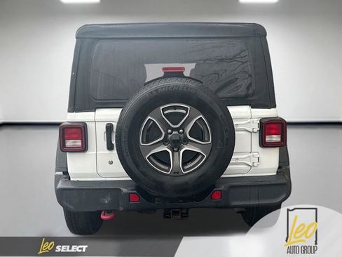 Used 2018 Jeep Wrangler Unlimited Rubicon w/ Cold Weather Group image 7