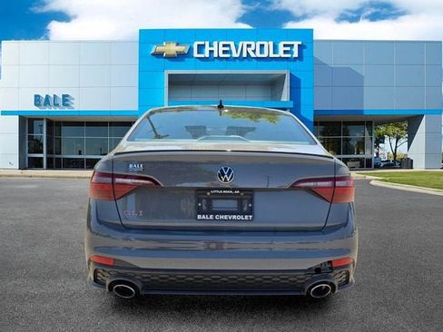 Used 2023 Volkswagen Jetta GLI Autobahn FWD image 4