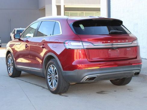 Used 2019 Lincoln Nautilus Select image 3