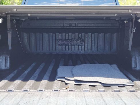 Used 2024 Chevrolet Silverado 1500 High Country w/ Midnight Edition image 9