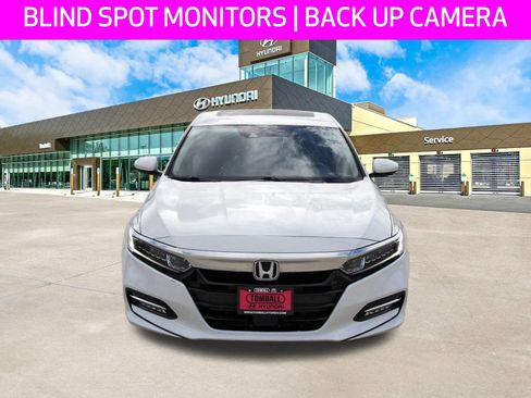 Used 2019 Honda Accord EX image 2