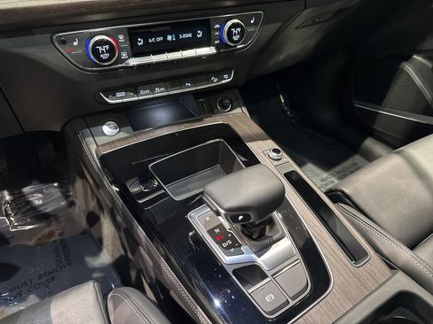 Used 2024 Audi Q5 2.0T Premium Plus image 19