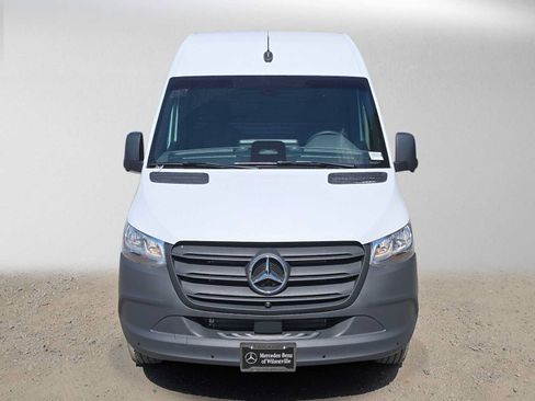 Used 2026 Mercedes-Benz Sprinter 2500 image 8