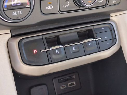 Used 2023 GMC Acadia Denali AWD/4WD image 20
