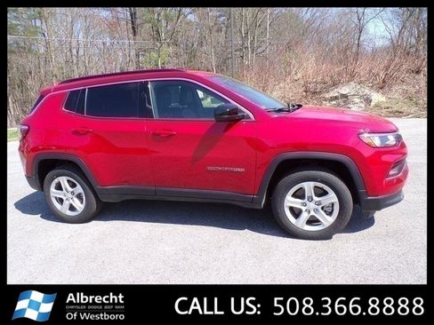 New 2023 Jeep Compass Latitude image 4