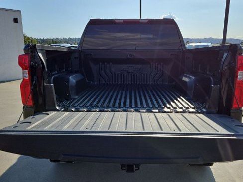 Used 2023 Chevrolet Silverado 1500 LT Trail Boss AWD/4WD image 25