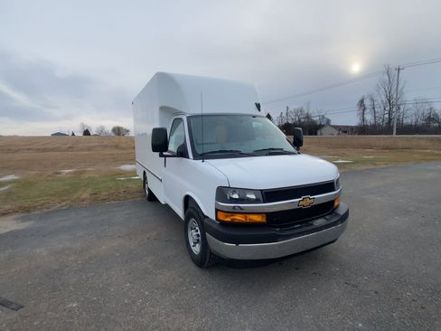 New 2024 Chevrolet Express 3500 w/ Power Convenience Package RWD image 32